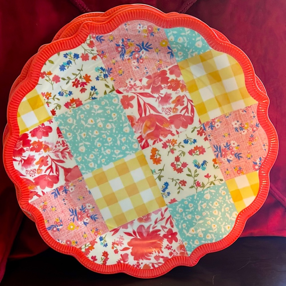 Pioneer woman plates